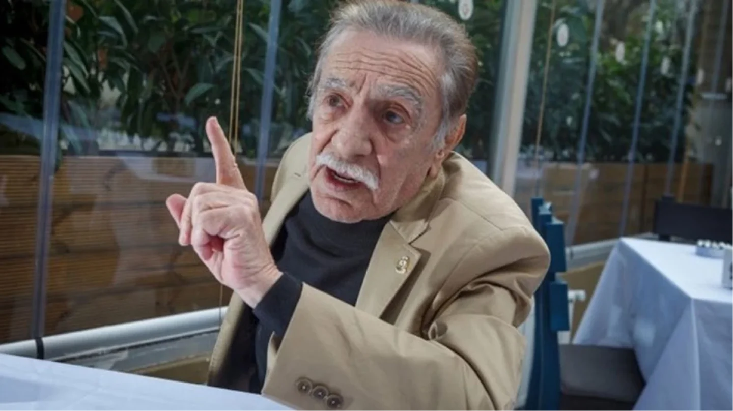 Aydemir Akbaş Kimdir?