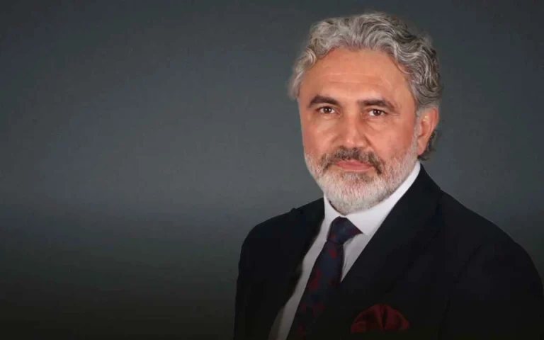 Faruk Aksoy Kimdir?