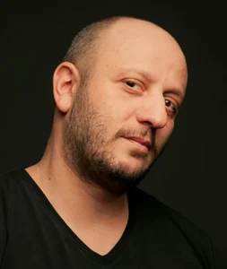 Serkan Keskin Kimdir?