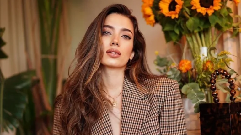 Rachel Araz Kimdir?