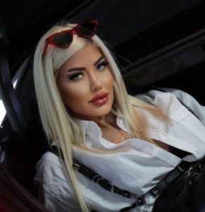 Doya Doya Moda Eda Koç Kimdir? Nereli? Kaç Yaşında? Boyu, Kilosu Kaç? Evlimi?