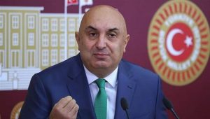 Engin Özkoç Kimdir?
