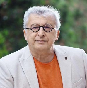 Hüseyin Avni Danyal Kimdir?