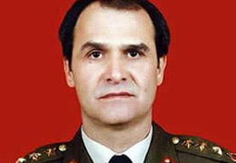 Murat Övünç Kimdir?