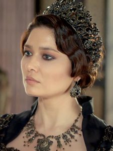 Nurgül Yeşilçay Kimdir?
