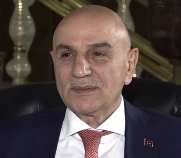 Turgut Altınok Kimdir?